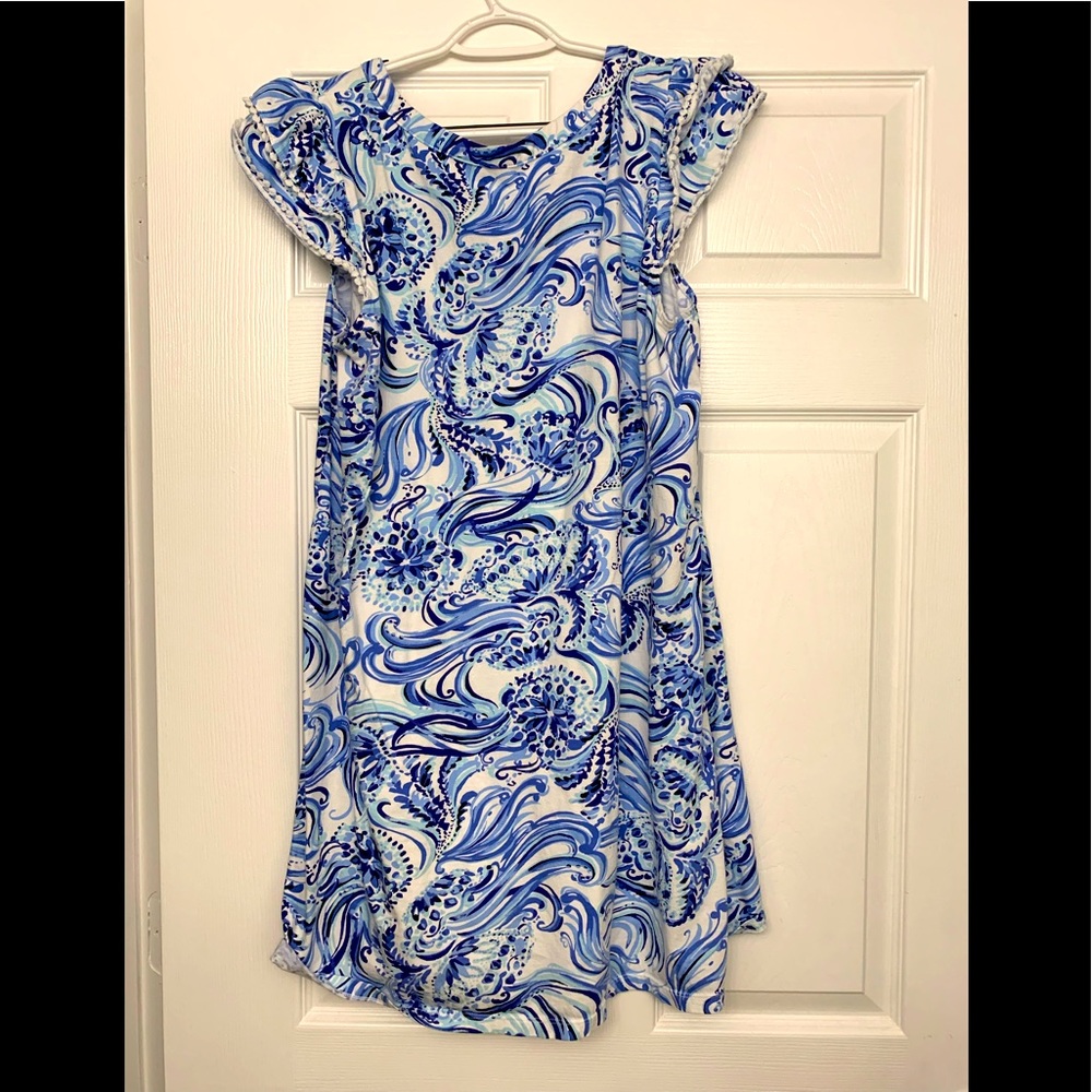 Worn twice. No rips, tears, or stains.